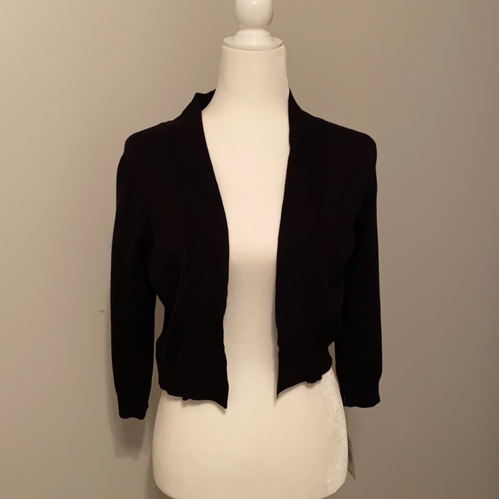 Black cropped sweater